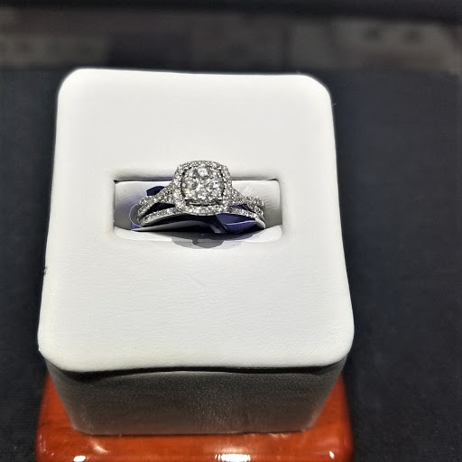 Jewelry Store «Premier Jewelers», reviews and photos, 9810 Baymeadows Rd #11, Jacksonville, FL 32256, USA