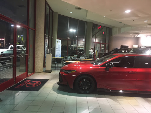 Toyota Dealer «AutoNation Toyota Buena Park», reviews and photos, 6400 Beach Blvd, Buena Park, CA 90621, USA