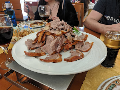 Restaurante Pato Laqueado - Calle del Escultor, C/ de Vicente Beltrán Grimal, 26, 46023 Valencia, Spain