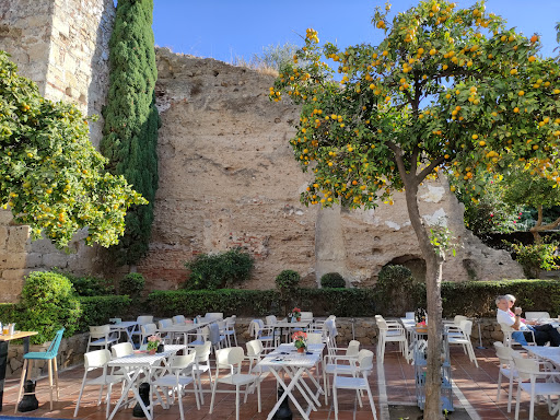 El Rincón de la Muralla (Restaurante) - C. Portada, 1, 29601 Marbella, Málaga