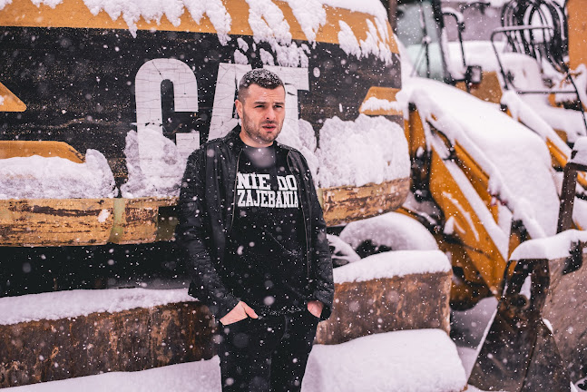 Michael Mountain - znakowanie odzieży - Sklep odzieżowy