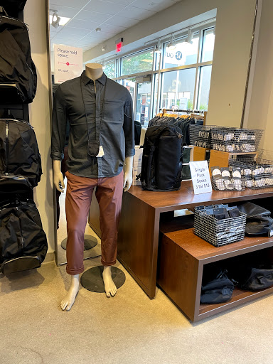 Sportswear Store «lululemon», reviews and photos, 6800 N 95th Ave #380, Glendale, AZ 85305, USA