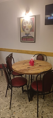 Bar De L'horloge à Saint-Chamas
