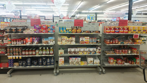 Grocery Store «Cash Saver», reviews and photos, 204 W Main St, Camden, TN 38320, USA