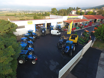 SAS SICOIT ROYNAC - CONCESSIONNAIRE NEW HOLLAND - à Roynac