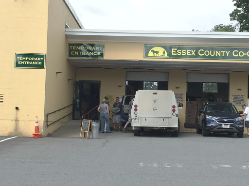 Pet Supply Store «Essex County Co-Op», reviews and photos, 146 S Main St, Topsfield, MA 01983, USA