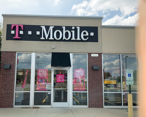 T-Mobile Heath, 175 Central Pkwy A, Heath, OH 43056, USA, 