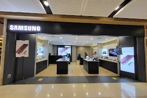Samsung Experience Store - Tunjungan Plaza 4 image