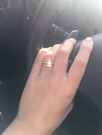 Jewelry Buyer «Gold and Jewelry Direct», reviews and photos, 130 S Main St, Algonquin, IL 60102, USA