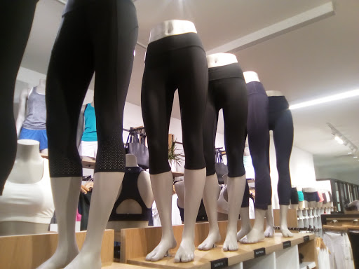 Sportswear Store «lululemon», reviews and photos, 7835 Girard Ave, La Jolla, CA 92037, USA