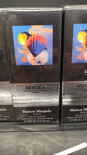 Cosmetics Store «SEPHORA», reviews and photos, 13 W Colorado Blvd, Pasadena, CA 91105, USA