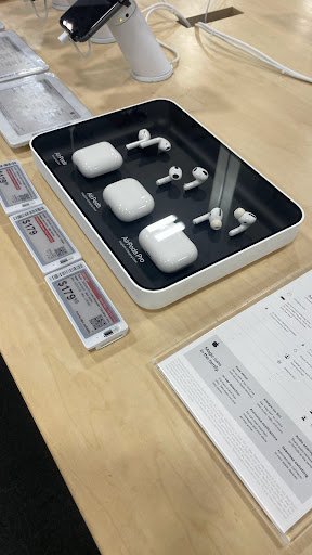 Electronics Store «Best Buy», reviews and photos, 11301 W Pico Blvd, Los Angeles, CA 90064, USA