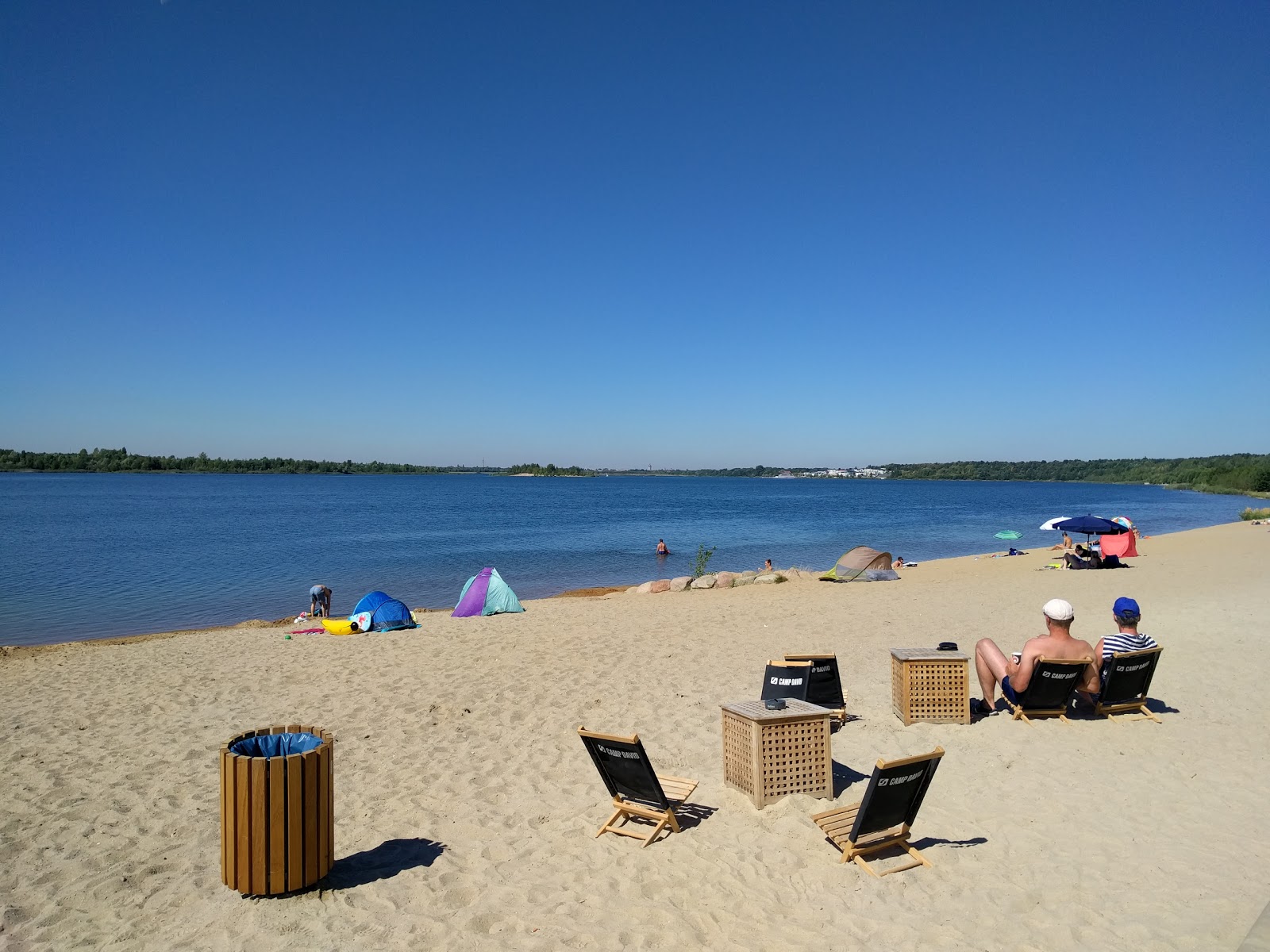 Foto av Auenhainer Strand med beige sand yta