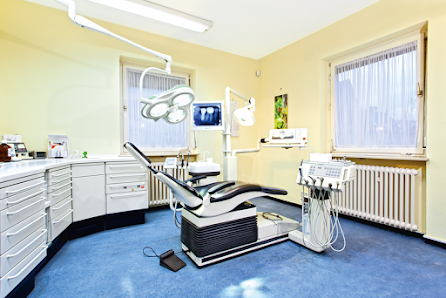 Dr. med. dent. Ulrich Heid - Zahnarzt Wilhelm-Langguth-Straße 2, 97877 Wertheim, Deutschland