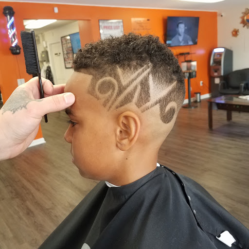 Barber Shop «DCB Barber Shop - Barber Shop Hispano», reviews and photos, 1545 E Olive Rd, Pensacola, FL 32514, USA