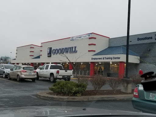 Non-Profit Organization «Southern Oregon Goodwill Retail Store», reviews and photos