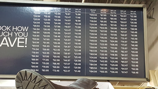 Shoe Store «DSW Designer Shoe Warehouse», reviews and photos, 14001 Aldrich Ave S, Burnsville, MN 55337, USA