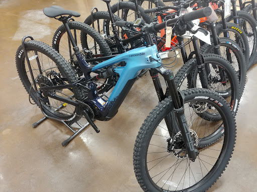 Bicycle Store «Sun & Ski», reviews and photos, 2438 W Anderson Ln, Austin, TX 78757, USA