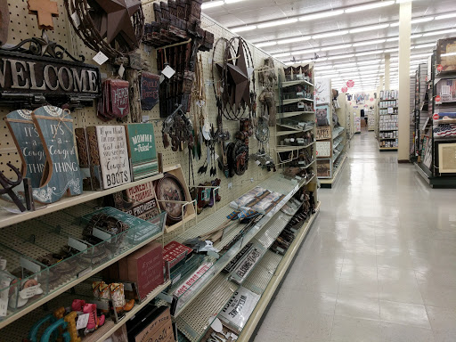 Craft Store «Hobby Lobby», reviews and photos, 1855 Montgomery Hwy #100, Hoover, AL 35244, USA