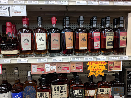 Liquor Store «Liquor Super Store Watertown», reviews and photos, 1432 Main St, Watertown, CT 06795, USA