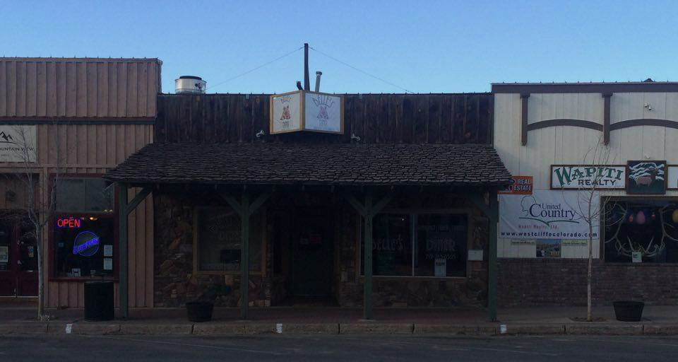 Belle's BBQ & Burgers 81252