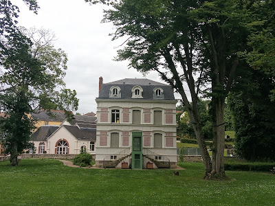 Mairie à Oinville-sur-Montcient