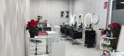 Peluquería y Estética YES LÁSER en Belicena, Granada