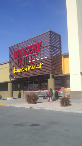 Grocery Outlet Bargain Market, 1000 Main St, Watsonville, CA 95076, USA, 
