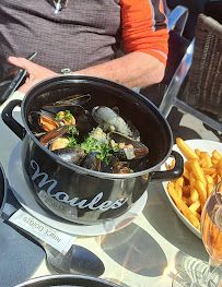 Moules-frites du Restaurant Le Petit Saint Pierre à Yport - n°2