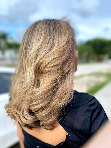 Beauty Salon «Zoe Beauty Salon», reviews and photos, 17857 NW 78th Ave, Hialeah, FL 33015, USA