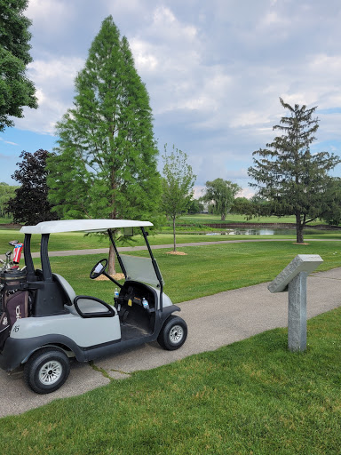 Golf Course «Sugar Creek Golf Course», reviews and photos, 500 E Van Buren St, Villa Park, IL 60181, USA