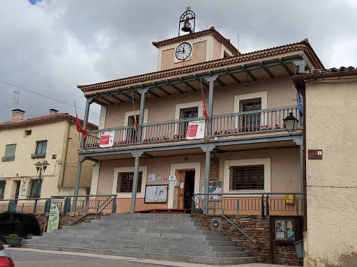 Montejo de la Sierra Town Hall en Montejo de la Sierra