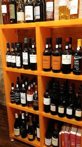Wine Store «Hudson Wine Merchants», reviews and photos, 341 Warren St, Hudson, NY 12534, USA