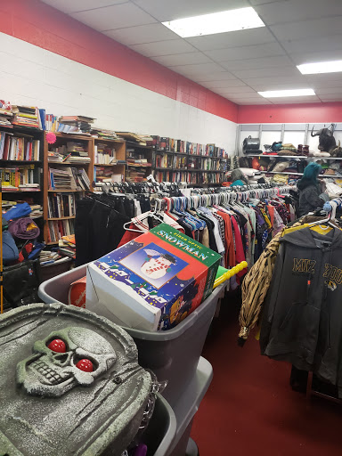 Thrift Store «Boyer Brothers Second Hand», reviews and photos, 1123 S Prairie Ave, Pueblo, CO 81005, USA