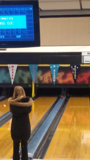 Bowling Alley «Kellogg Bowl», reviews and photos, 10306 SE Main St, Milwaukie, OR 97222, USA