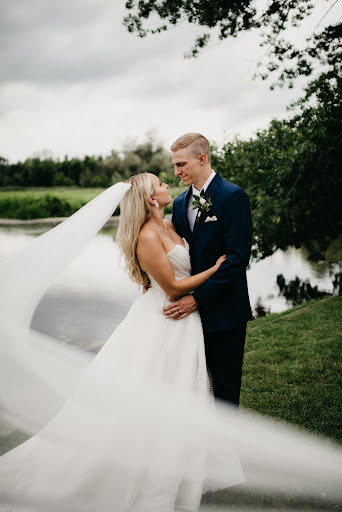 Bridal Shop «White Dress Bridal Boutique», reviews and photos, 237 E Pittsburgh Ave, Milwaukee, WI 53204, USA