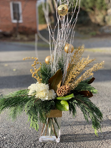 Florist «Flowers By Snellings», reviews and photos, 23 N Braddock St, Winchester, VA 22601, USA