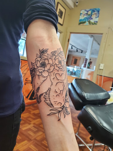 Tattoo Shop «Sol Maya Tattoo», reviews and photos, 5205 W Mississippi Ave, Lakewood, CO 80226, USA