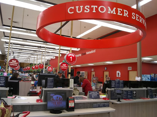 Grocery Store «Hannaford Supermarket», reviews and photos, 21 Essex Way, Essex Junction, VT 05452, USA