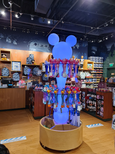 Toy Store «Disney Store», reviews and photos, 400 Commons Way, Bridgewater, NJ 08807, USA