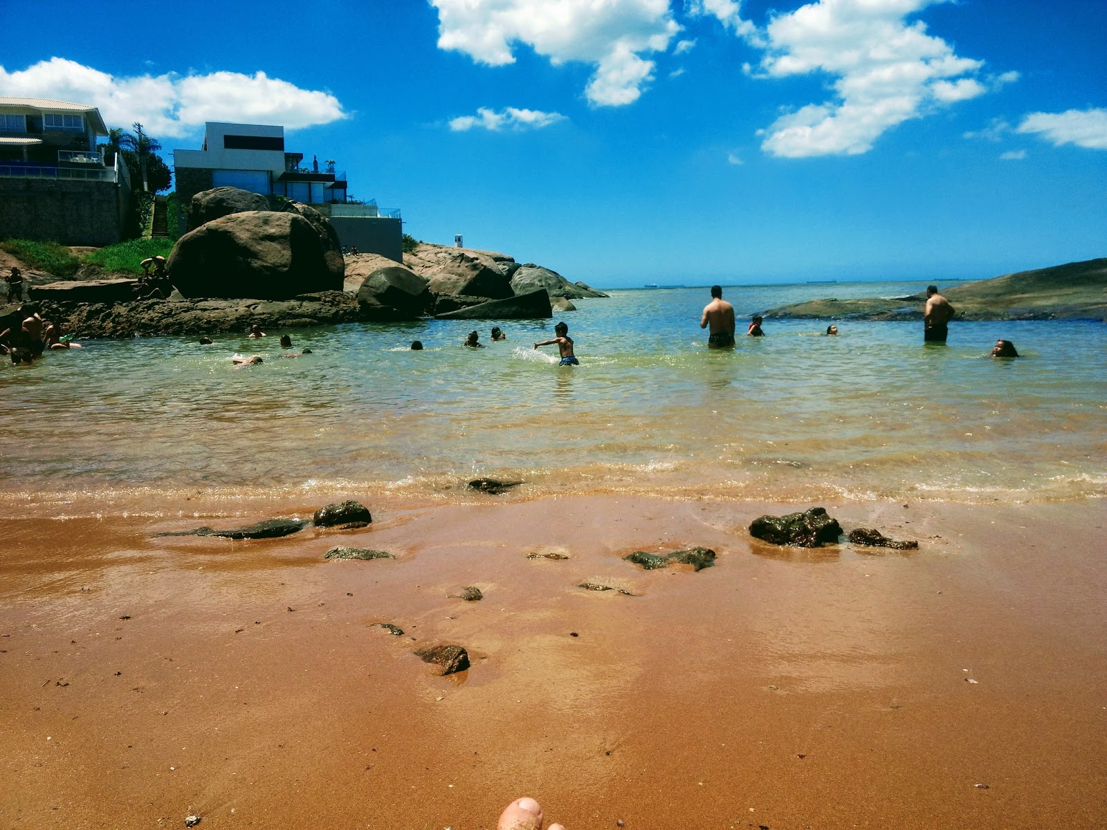 Foto de Praia das Castanheiras com praia direta