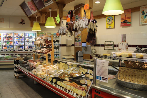 Sherpa Supermarché Avoriaz Falaise à Morzine