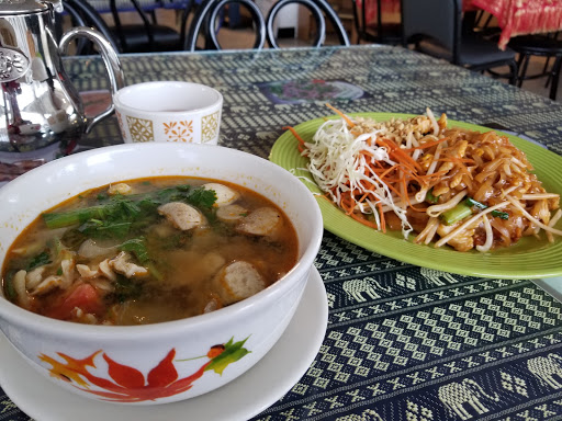 Shopping Mall «Oregon City Shopping Center», reviews and photos, I-205, Oregon City, OR 97045, USA