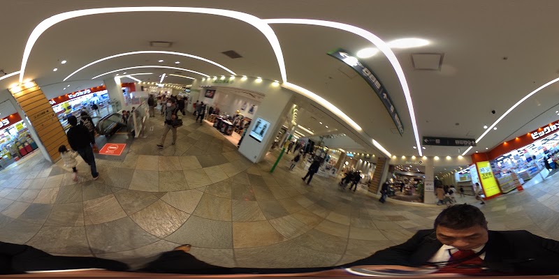 ダイソー ラゾーナ川崎プラザ店 神奈川県川崎市幸区堀川町 100 円ショップ グルコミ