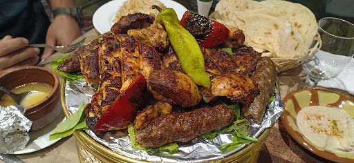 مطعم مشويات محسوب 