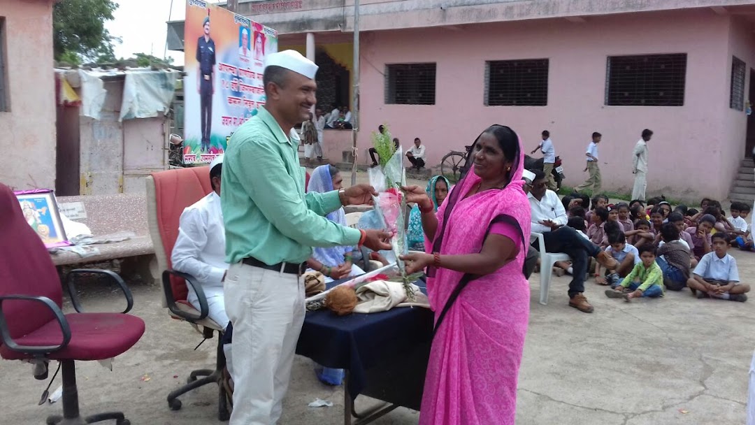 Z P School Taskhede