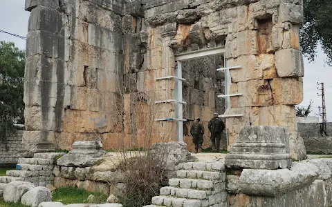 Habbariyeh Roman Temple image