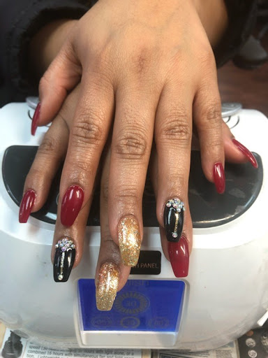 Nail Salon «Lavish Nail Spa», reviews and photos, 3416 Connecticut Ave NW, Washington, DC 20008, USA