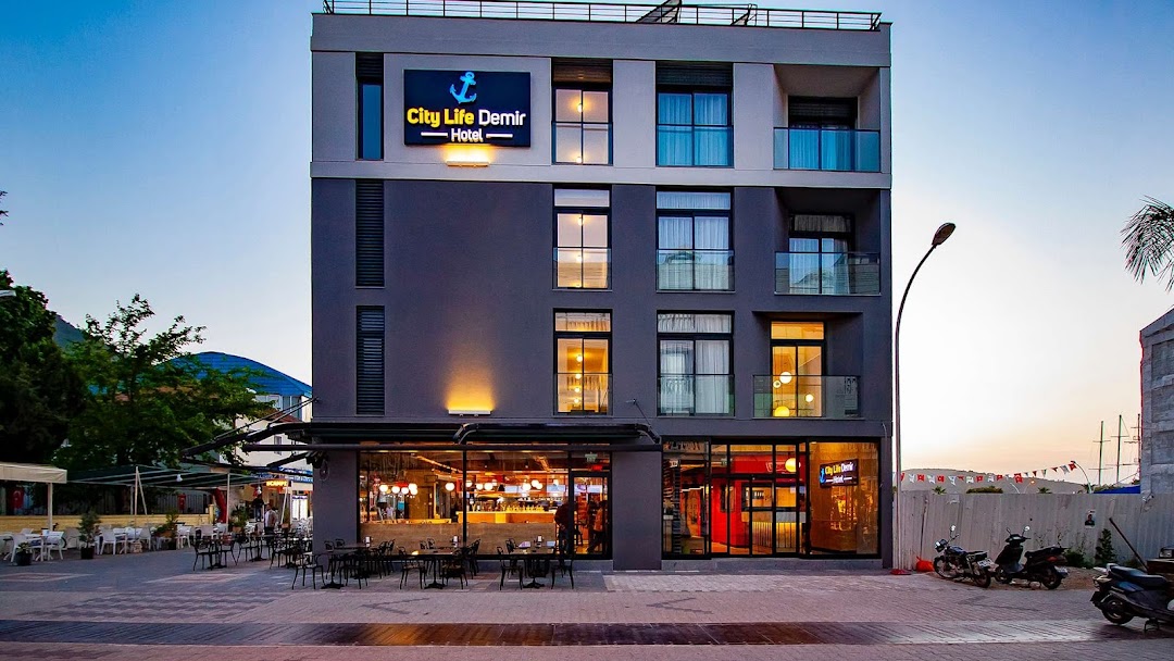 City Life Demir Hotel La Capel La restaurant