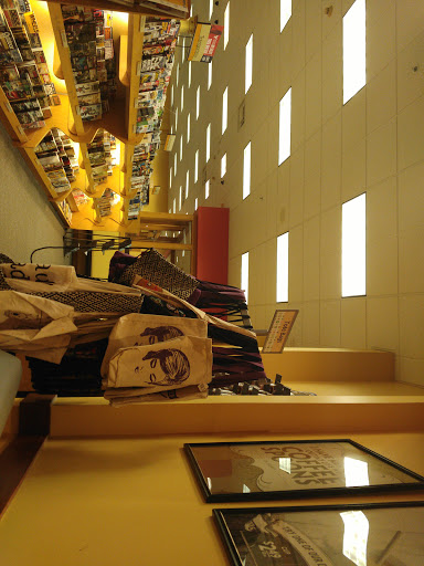 Book Store «Books-A-Million», reviews and photos, 335 Howe Ave, Cuyahoga Falls, OH 44221, USA